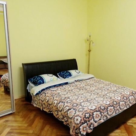 Apartment Ak. Kuchera Street Lwów Zewnętrze zdjęcie